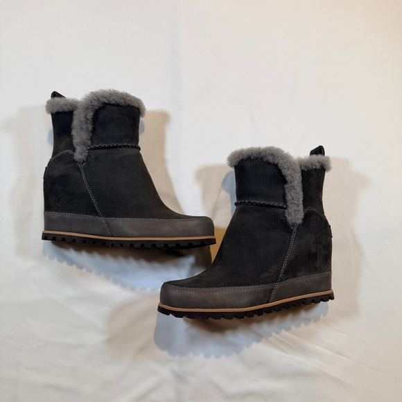 UGG Shoes - Brand New Ugg Wedge Boots